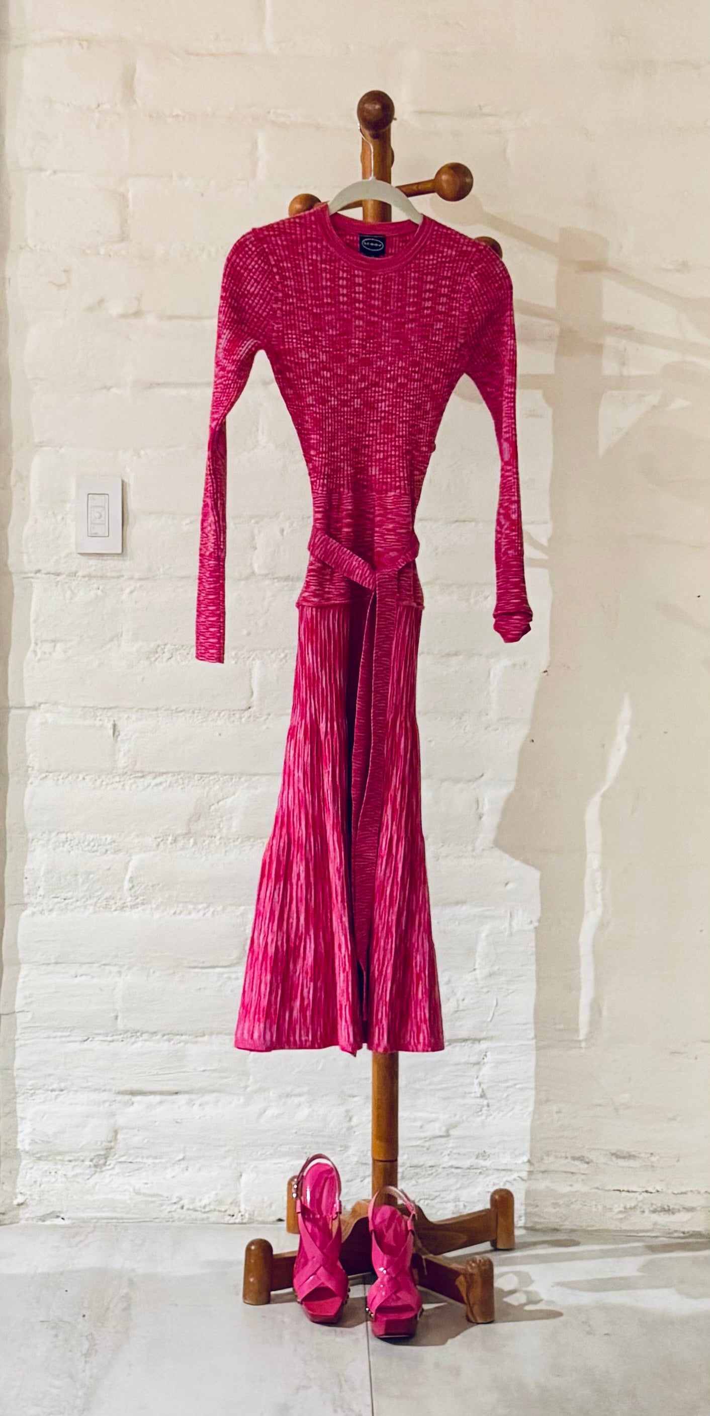 Pink Fitted Mermaid Dress and belt XS $45