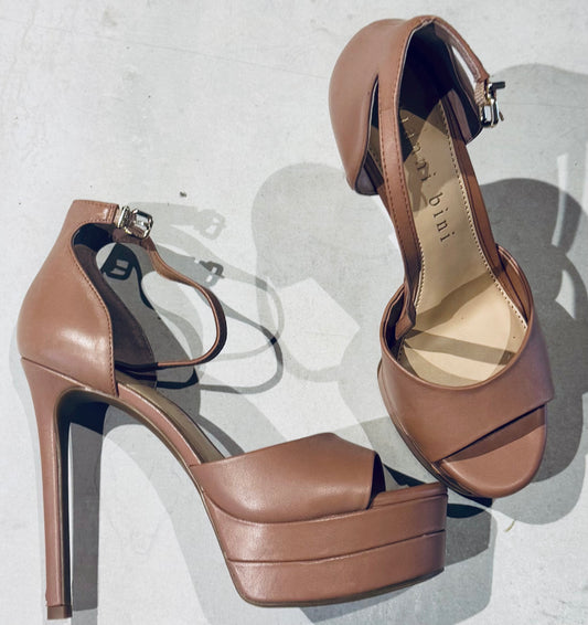 Never Worn Gianni Bini Double Platform Stilletto 7.5 $65